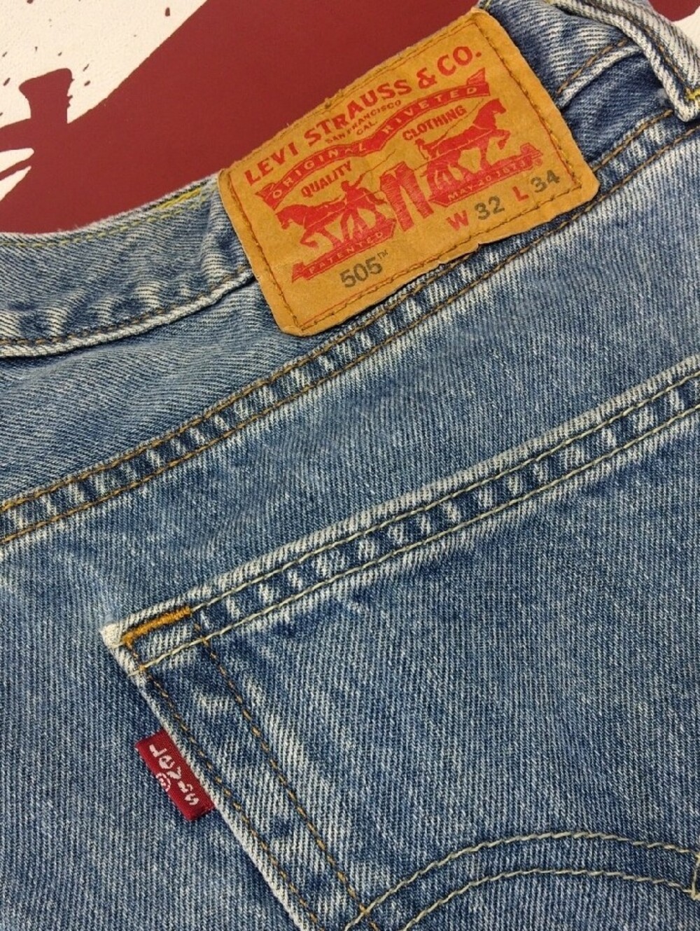 Levi's 505 Men's Light Blue Straight-Leg Denim Jeans - Picture 2 of 15